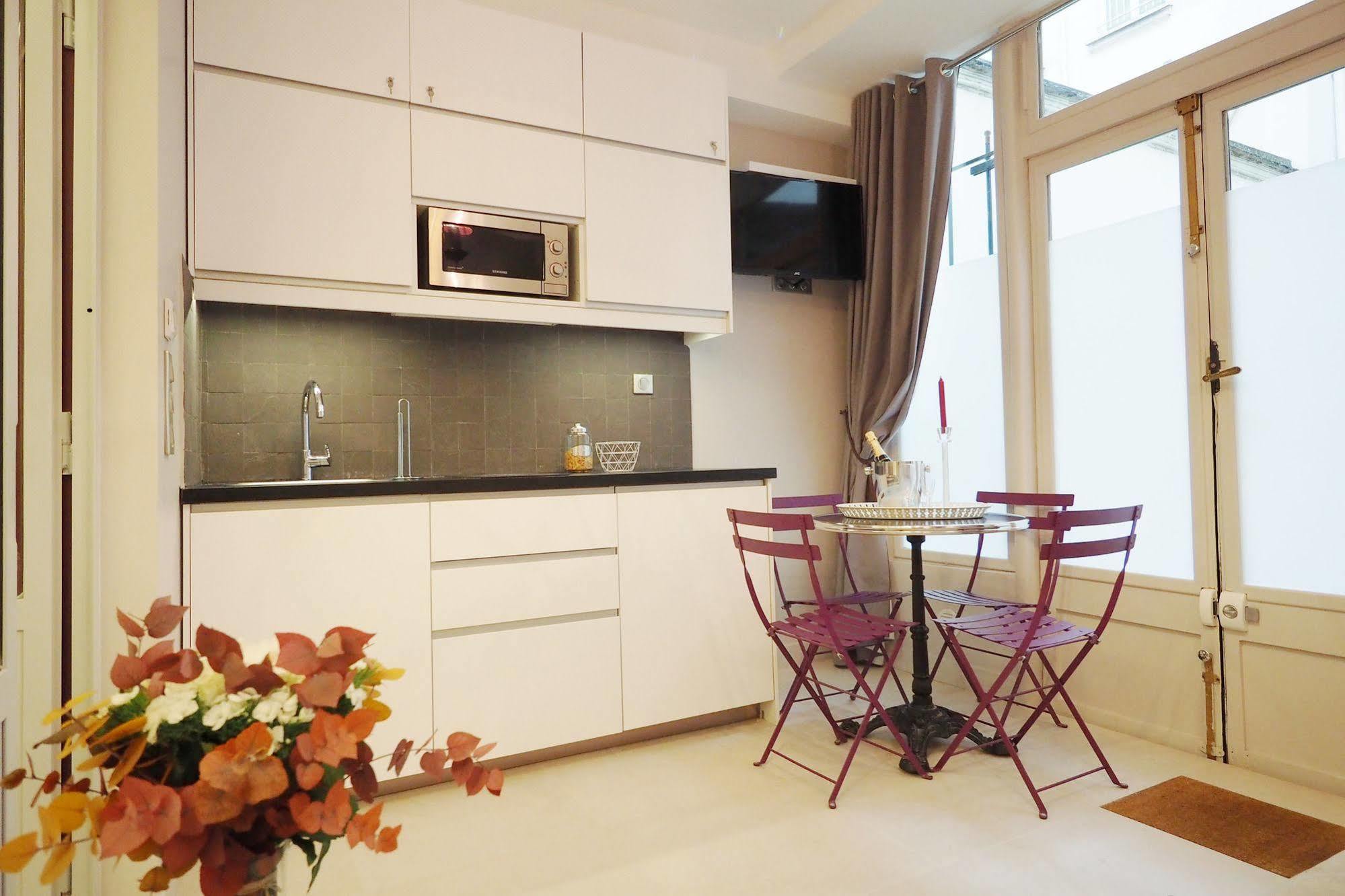 Palais Royal ChicSuites Paris Extérieur photo